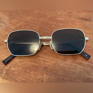 Le Specs Sunglasses with Gold Metal Frames with Case